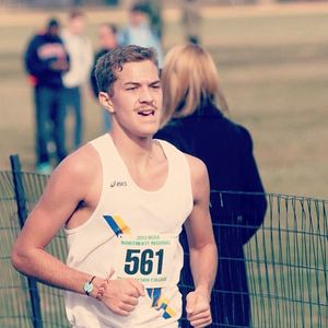 Image post by @hofstratrackxc on Instagram