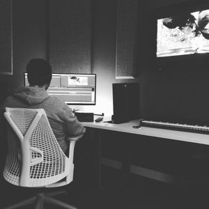 Image post by @thegeorgehage on Instagram