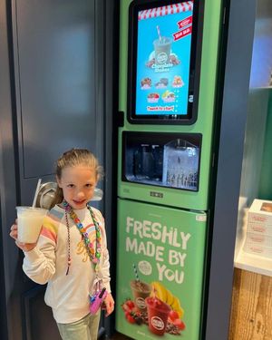 Image post by @drinkfreshblends on Facebook