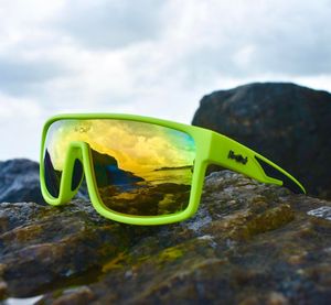 Image post by @faroutsunglasses on Instagram