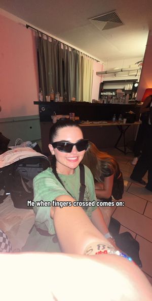 Image post by @sadgirlflowers19 on TikTok