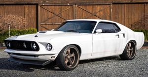 Image post by @completefleetsales on Instagram