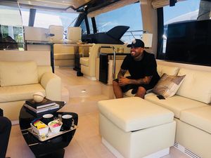 Image post by @nickyjam on Instagram