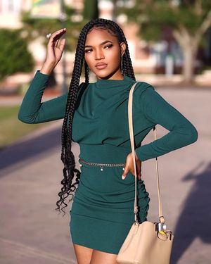 Image post by @nikesmilez on Instagram