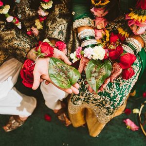Image post by @thismodernlovephoto on Instagram