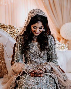 Image post by @thismodernlovephoto on Instagram