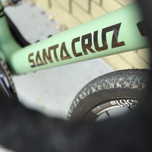 Image post by @bikerumor on Instagram