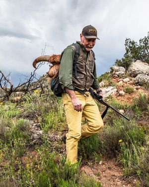 Image post by @schaeferoutfitter on Instagram