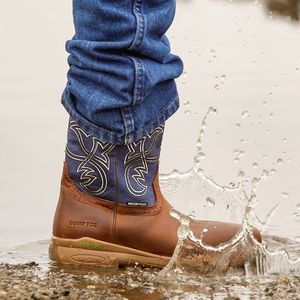 Image post by @justinboots_ on Instagram