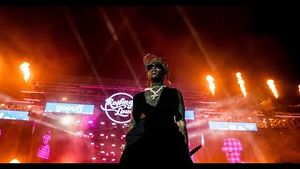 Video post by @rollingloud on YouTube