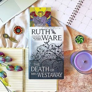 Image post by @gallerybooks on Instagram