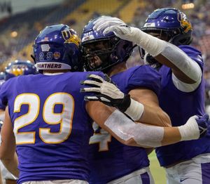 Image post by @uniathletics on Instagram