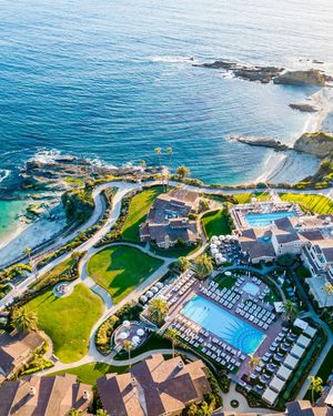 Image post by @montagelaguna on Instagram
