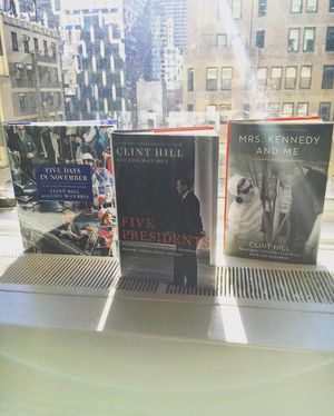 Image post by @gallerybooks on Instagram
