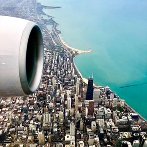 Image post by @united on Instagram