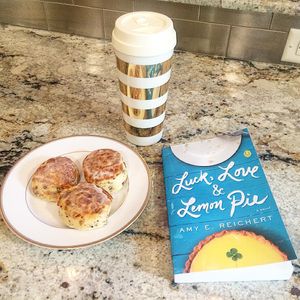 Image post by @gallerybooks on Instagram