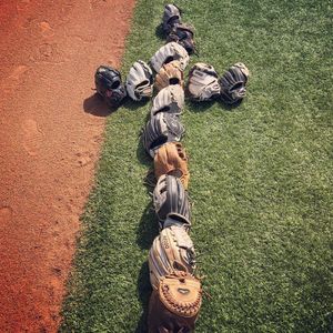 Image post by @leeusoftball on Instagram