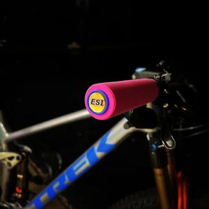 Image post by @esigrips on Instagram