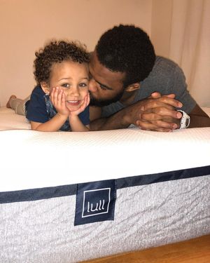 Image post by @alliseeisgold on Instagram