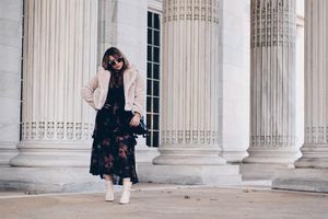Image post by @byohlola on Instagram