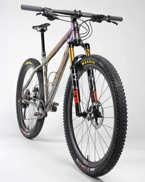 Image post by @esigrips on Instagram