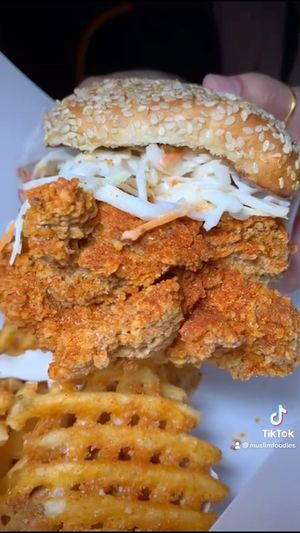 Video post by @muslimfoodies on Instagram