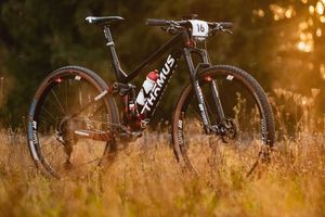 Image post by @esigrips on Instagram