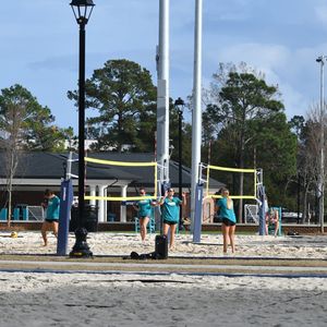 Image post by @uncwbeachvb on Instagram