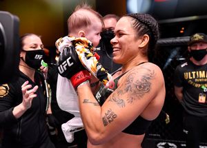 Image post by @UFCBrasil on Twitter/X