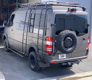 Image post by @owl.van.engineering on Instagram