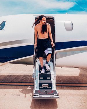 Image post by @steveaoki on Instagram