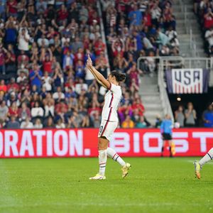 Image post by @carlilloyd on Instagram