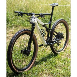 Image post by @esigrips on Instagram