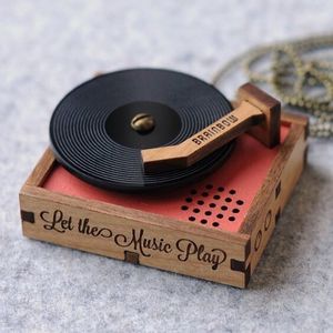 Image post by @victrolaplayers on Instagram