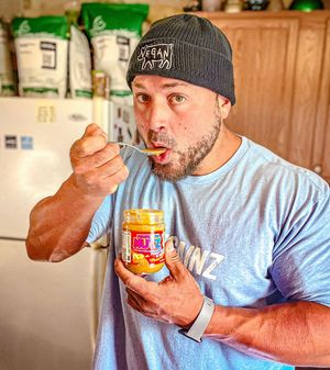 Image post by @thebodybuildingvegan on Instagram