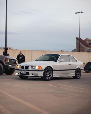 Image post by @cucarclub on Instagram