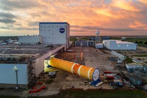 Image post by @nasaartemis on Instagram