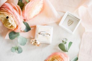 Image post by @thebloombartx on Instagram