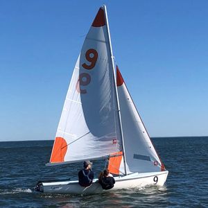 Image post by @yalesailing on Instagram