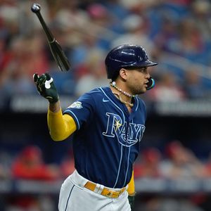 Image post by @raysbeisbol on Instagram