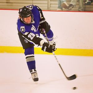 Image post by @tommiemhockey on Instagram