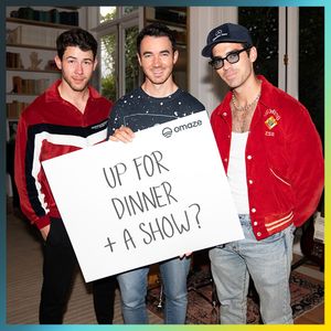 Image post by @omaze on Instagram