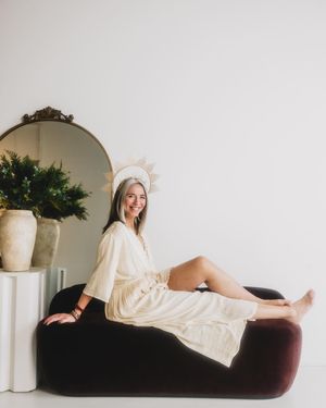 Image post by @thismodernlovephoto on Instagram