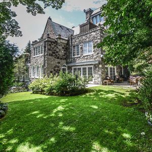 Image post by @christiesrealestate on Instagram