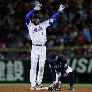 Image post by @losmets on Instagram
