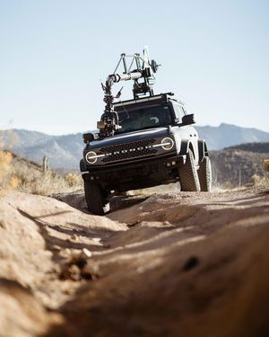 Image post by @motocrane_team on Instagram