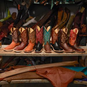 Image post by @justinboots_ on Instagram