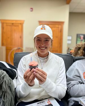 Image post by @cowgirlgolf on Instagram