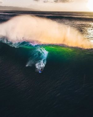 Image post by @dronepals on Instagram