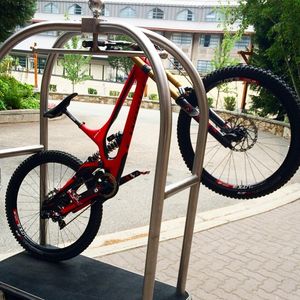Image post by @bikerumor on Instagram